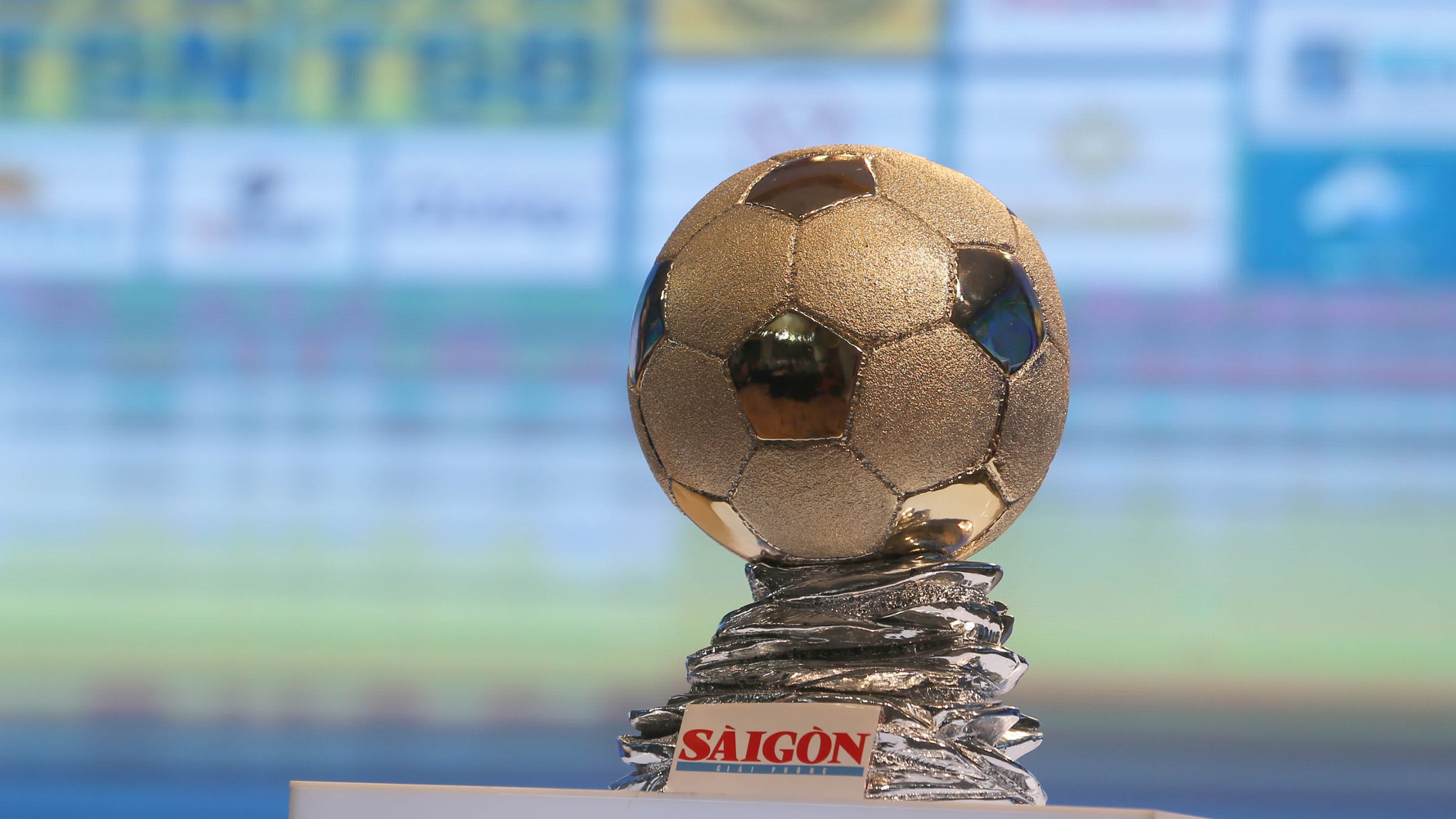 Tìm Hiểu Danh Hiệu Quả Bóng Vàng Việt Nam 2024: Cuộc Chiến Gay Cấn Giữa Những Ngôi Sao Sáng Giá