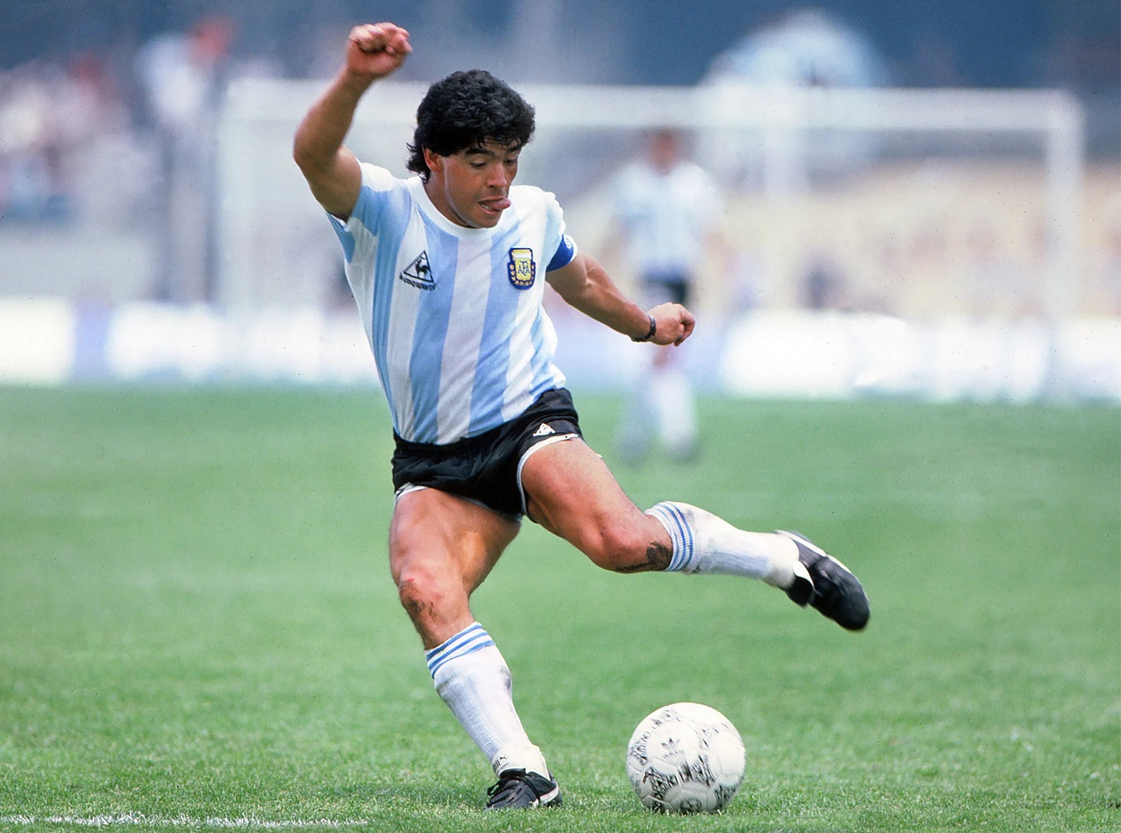 Diego Maradona: Huyền Thoại Vĩ Đại Và Những Dấu Ấn Khó Quên