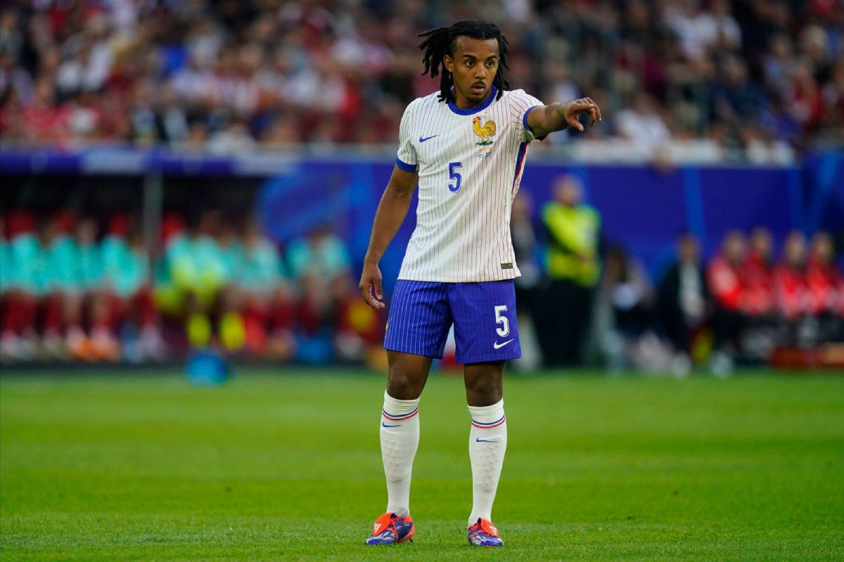 Tiểu Sử Jules Koundé: Trung Vệ Đỉnh Cao Của Bóng Đá Pháp